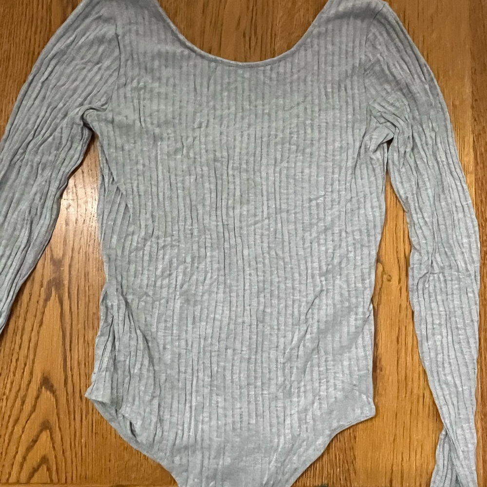 Abercrombie & Fitch Gray Ribbed Long Sleeve Bodysuit